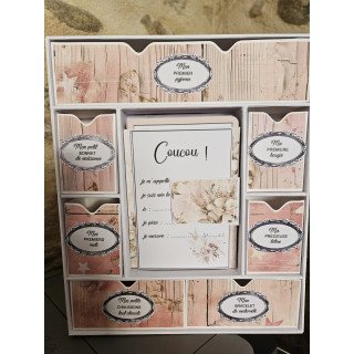 Coffret naissance pour petite fille, glissez-y tous les petits souvenirs précieux de bébé