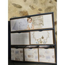 Coffret de naissance style album pour garder précieusement les souvenirs de la naissance de bébé