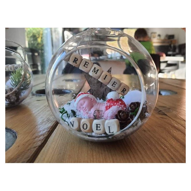 Boule de Noël en verre Souvenir Premier Noël de bébé personnalisé Prénom – Décoration artisanale